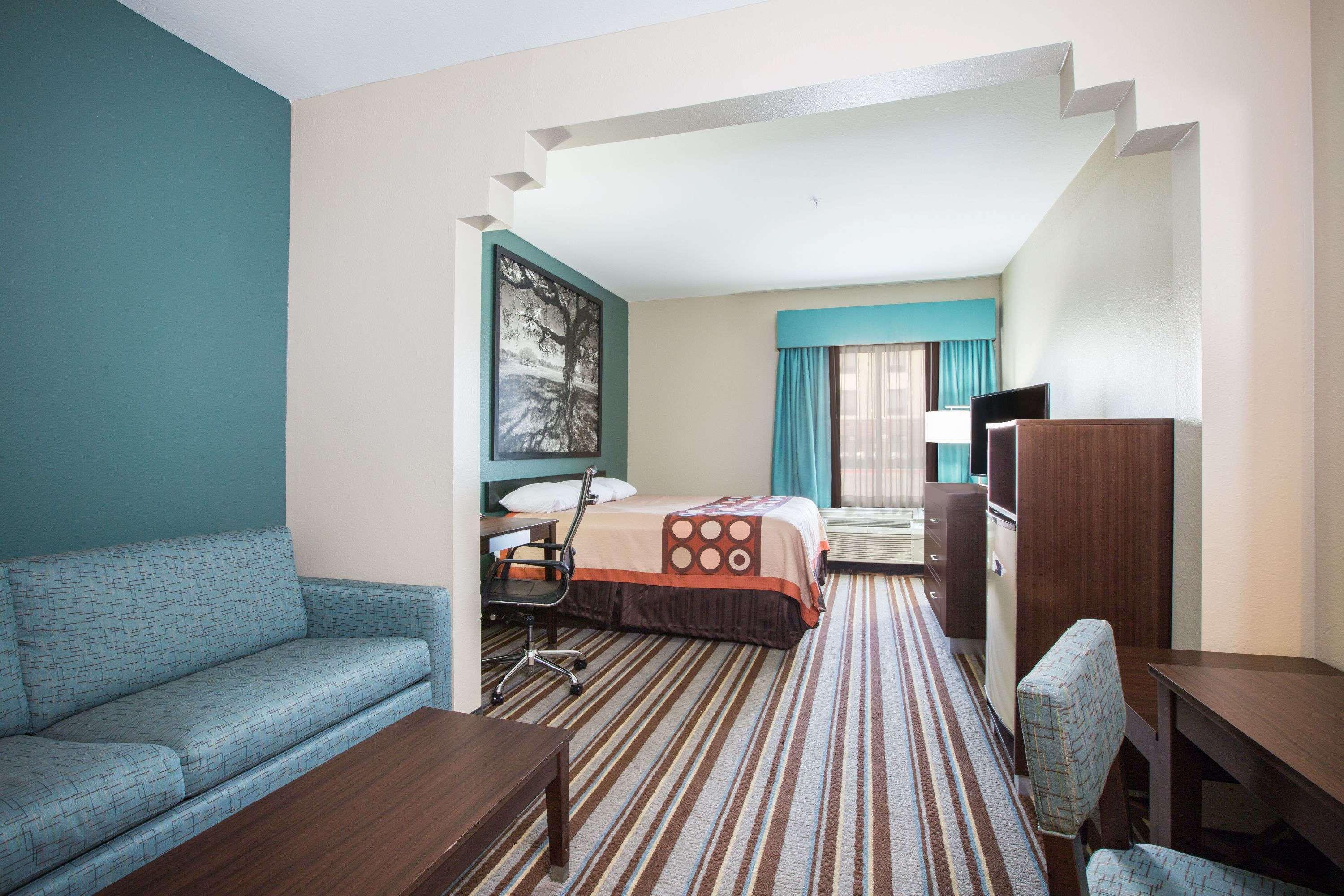 Super 8 By Wyndham Port Arthur/nederland Area Hotel 2*
