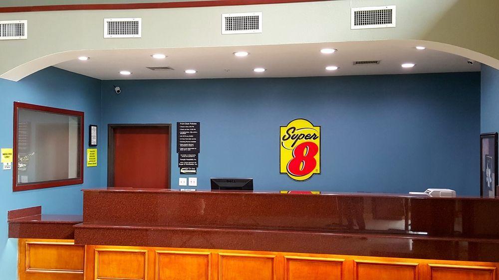 Super 8 By Wyndham Port Arthur/nederland Area Hotel 2*