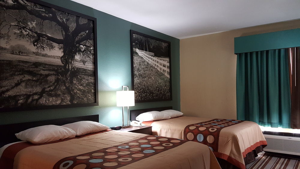 Super 8 By Wyndham Port Arthur/nederland Area